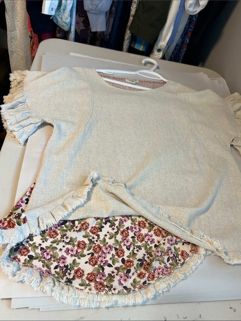 Umgee Linen Blend Floral Top Oversized - Picture 7 of 13